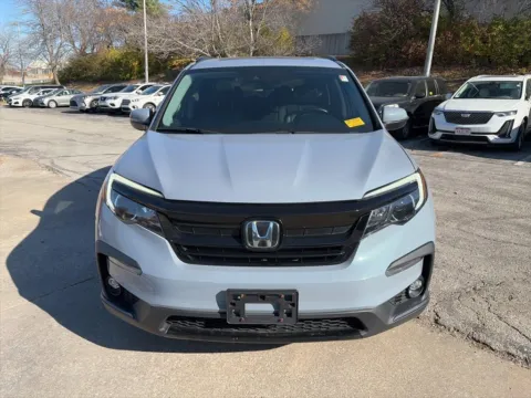 Photos of 2022 Honda Pilot Special Edition for sale in Overland Park, KS at Acura of Overland Park