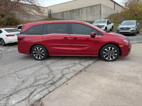 More photos of 2025 Honda Odyssey Elite at Acura of Overland Park, KS