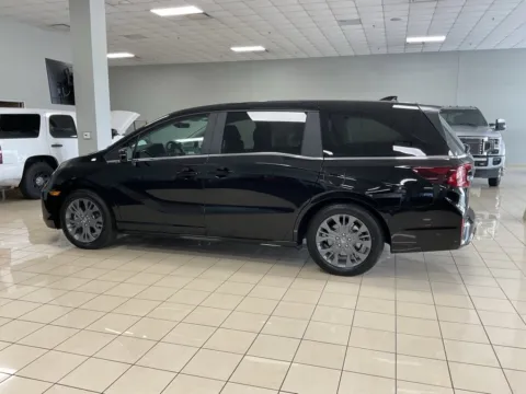 More photos of 2025 Honda Odyssey Touring at Acura of Overland Park, KS