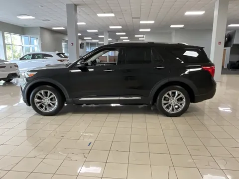 More photos of 2020 Ford Explorer Limited at Acura of Overland Park, KS