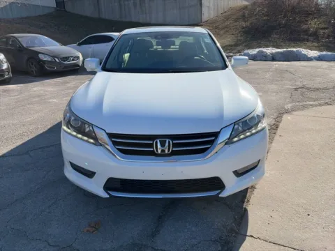 Photos of 2014 Honda Accord Sedan EX-L for sale in Overland Park, KS at Acura of Overland Park
