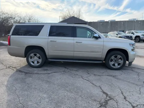 More photos of 2017 Chevrolet Suburban Premier at Acura of Overland Park, KS