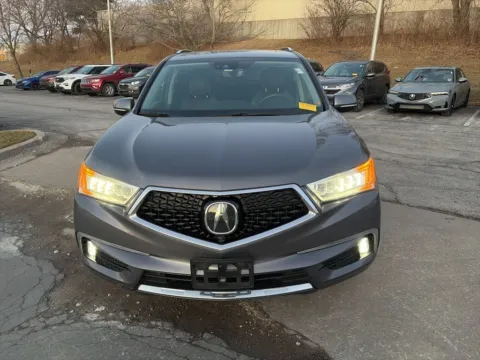 Photos of 2020 Acura MDX w/Advance Pkg for sale in Overland Park, KS at Acura of Overland Park