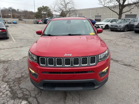 Photos of 2018 Jeep Compass Latitude for sale in Overland Park, KS at Acura of Overland Park