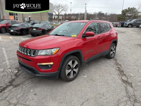 Red 2018 Jeep Compass Latitude for sale in Overland Park, KS