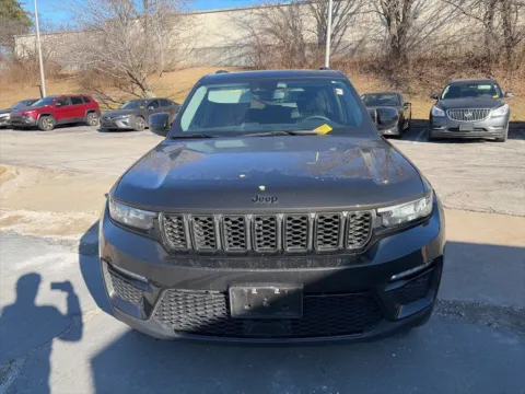 Photos of 2023 Jeep Grand Cherokee Limited for sale in Overland Park, KS at Acura of Overland Park