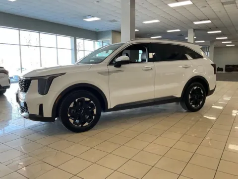 More photos of 2024 Kia Sorento S at Acura of Overland Park, KS