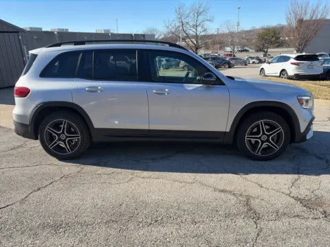 More photos of 2021 Mercedes-Benz GLB 250 at Acura of Overland Park, KS