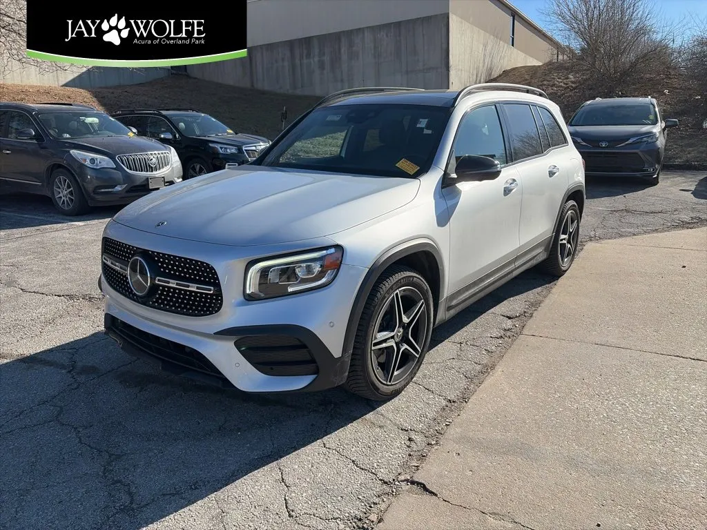 Silver 2021 Mercedes-Benz GLB 250 for sale in Overland Park, KS
