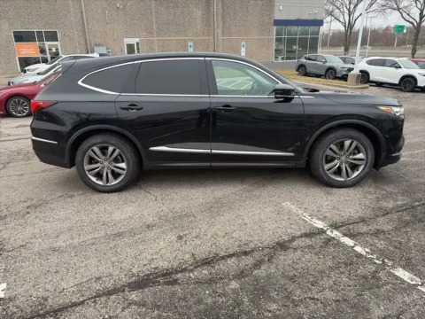 More photos of 2023 Acura MDX 3.5L at Acura of Overland Park, KS
