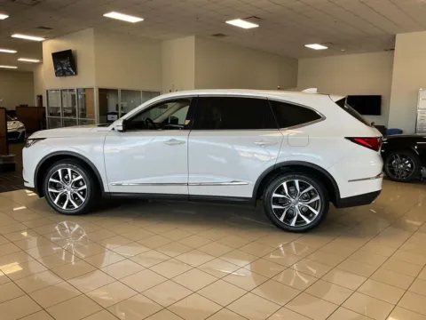 More photos of 2023 Acura MDX w/Technology Package at Acura of Overland Park, KS