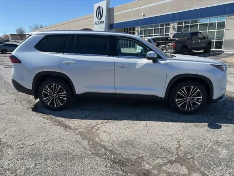 More photos of 2026 Toyota Grand Highlander Hybrid MAX Platinum at Acura of Overland Park, KS