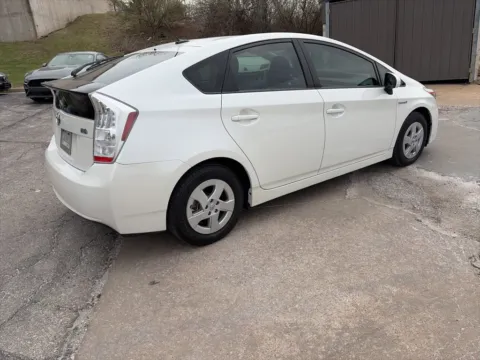 More photos of 2010 Toyota Prius I at Acura of Overland Park, KS