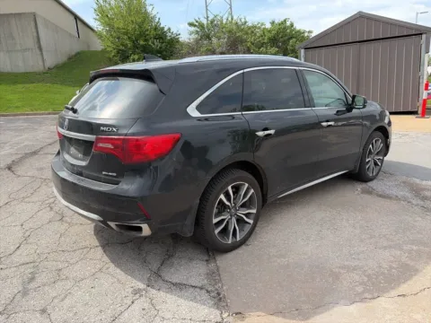 More photos of 2020 Acura MDX w/Advance Pkg at Acura of Overland Park, KS
