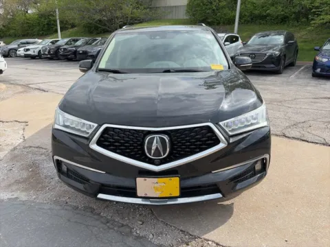 Photos of 2020 Acura MDX w/Advance Pkg for sale in Overland Park, KS at Acura of Overland Park