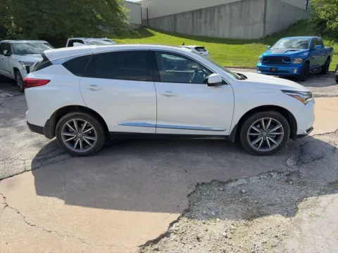 More photos of 2023 Acura RDX w/Technology Package at Acura of Overland Park, KS