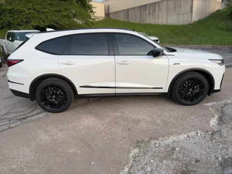 More photos of 2025 Acura MDX w/A-Spec Advance Package at Acura of Overland Park, KS