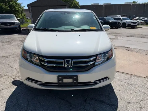 Photos of 2016 Honda Odyssey EX-L for sale in Overland Park, KS at Acura of Overland Park