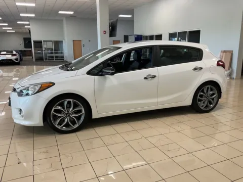 More photos of 2016 Kia Forte 5-Door SX at Acura of Overland Park, KS