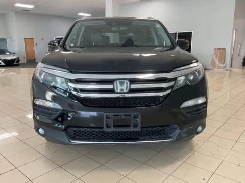 Photos of 2016 Honda Pilot Touring for sale in Overland Park, KS at Acura of Overland Park