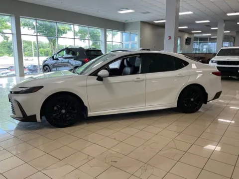 More photos of 2025 Toyota Camry SE at Acura of Overland Park, KS