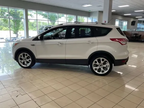 More photos of 2013 Ford Escape Titanium at Acura of Overland Park, KS