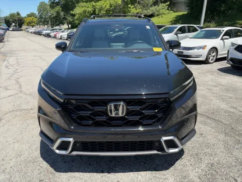 Photos of 2024 Honda CR-V Hybrid Sport Touring for sale in Overland Park, KS at Acura of Overland Park