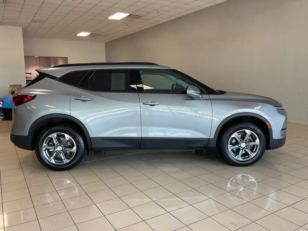 Chevrolet Blazer photo 7