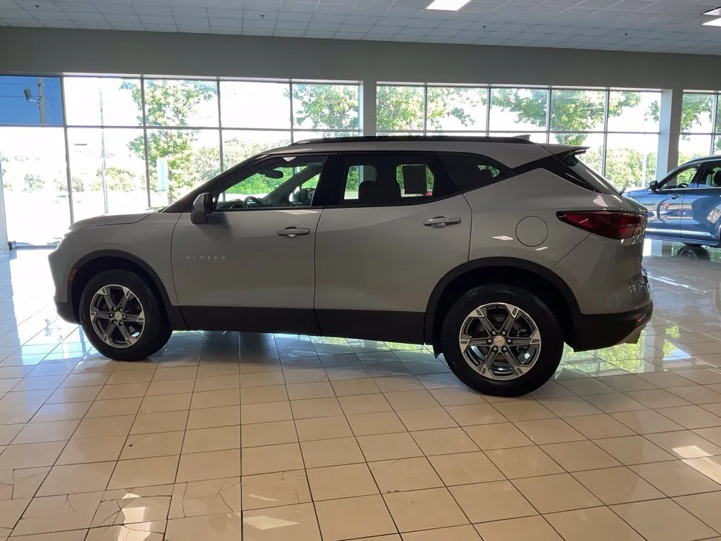 Chevrolet Blazer photo 5