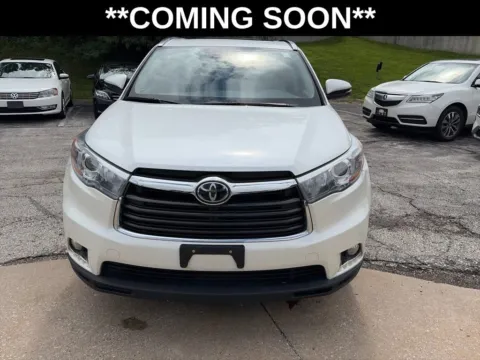 Photos of 2016 Toyota Highlander Limited for sale in Overland Park, KS at Acura of Overland Park