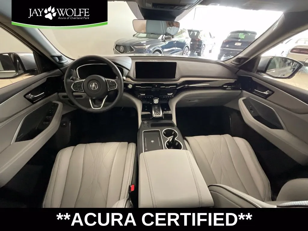 Acura MDX photo 9