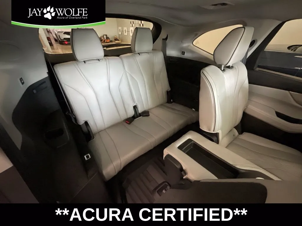 Acura MDX photo 24