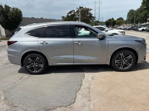 More photos of 2026 Acura MDX w/Advance Package at Acura of Overland Park, KS