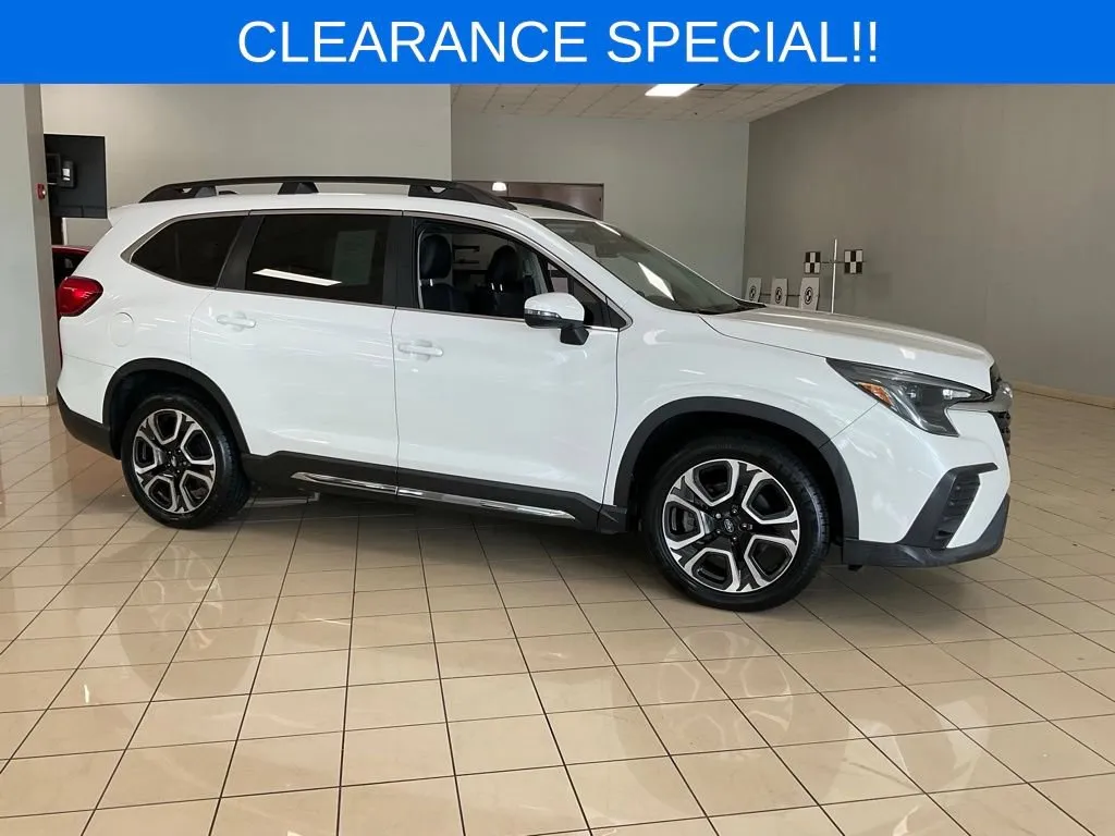 White 2023 Subaru Ascent Limited for sale in Overland Park, KS