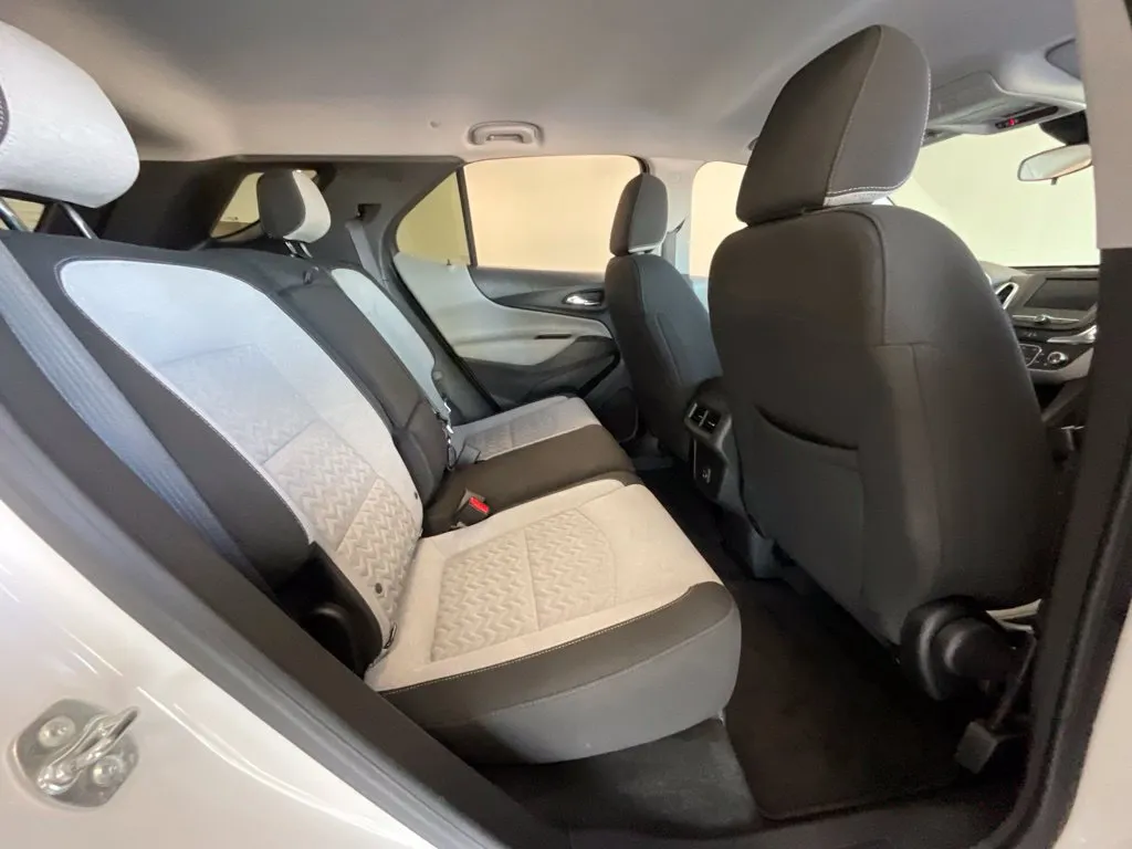 Chevrolet Equinox photo 20