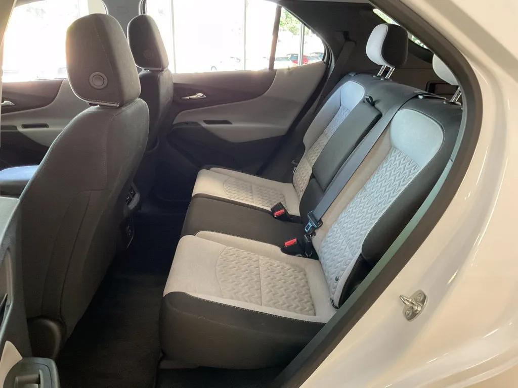 Chevrolet Equinox photo 21