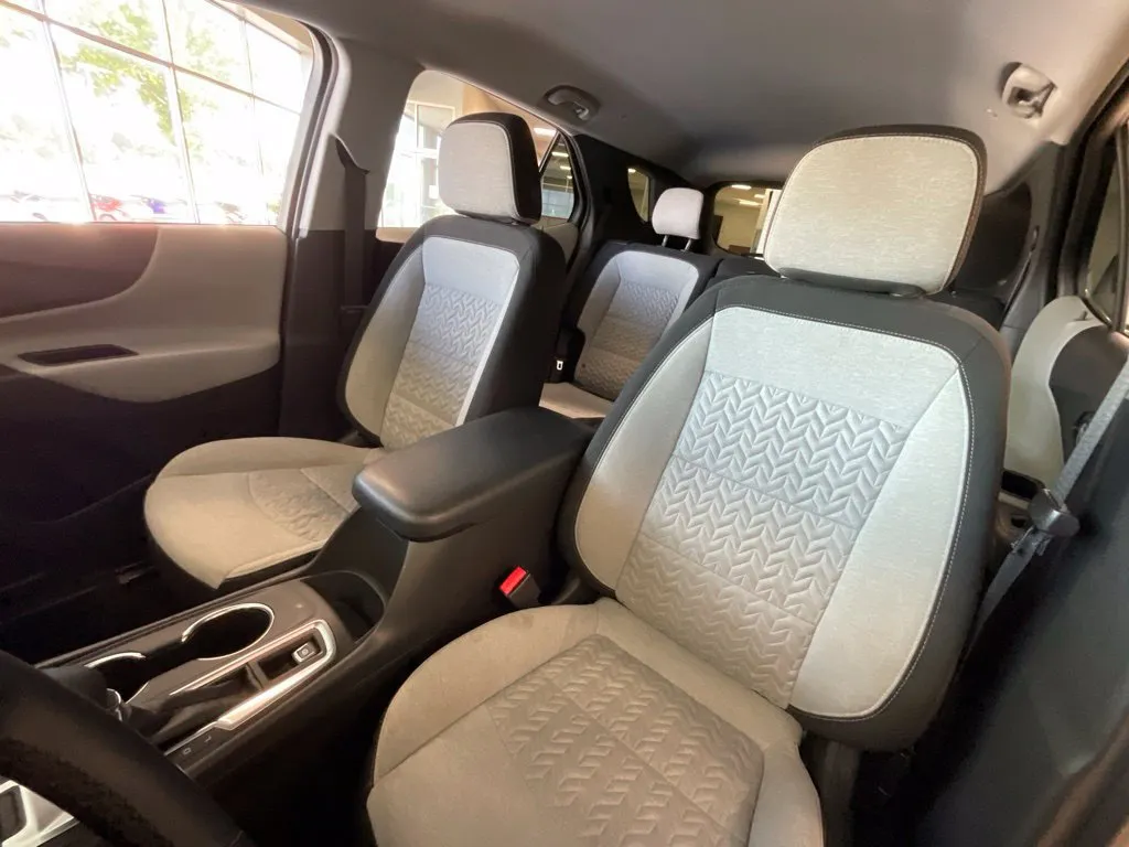 Chevrolet Equinox photo 11