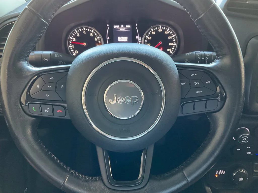 Jeep Renegade photo 12