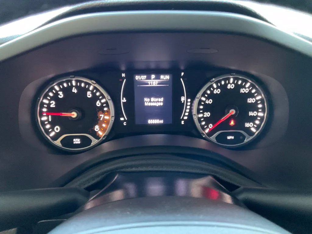 Jeep Renegade photo 15