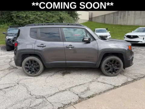 More photos of 2018 Jeep Renegade Altitude at Acura of Overland Park, KS