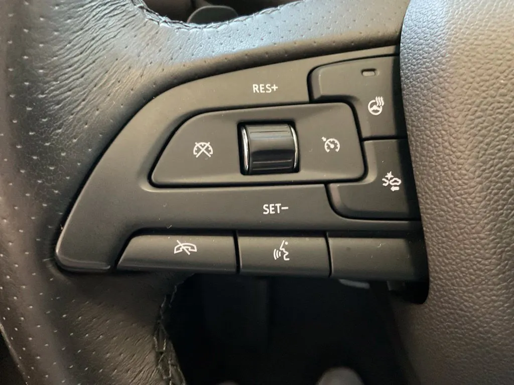 Cadillac XT4 photo 13