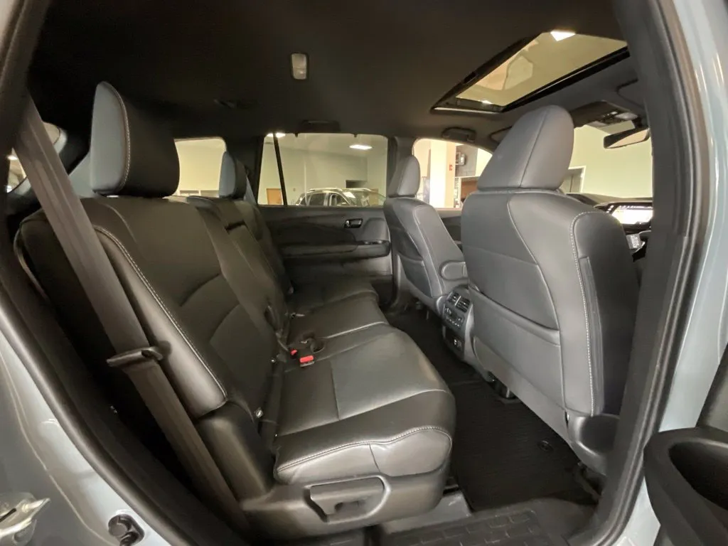 Honda Passport photo 22