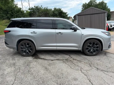More photos of 2025 Lexus TX 500h F SPORT Luxury at Acura of Overland Park, KS