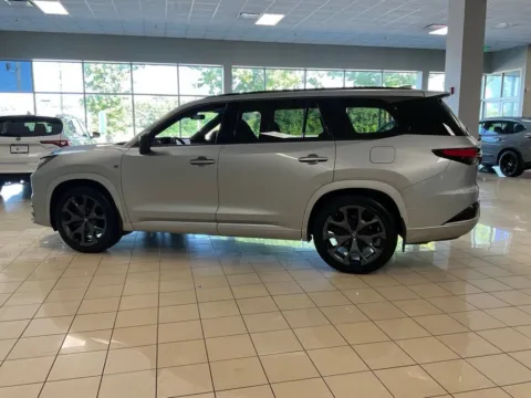 More photos of 2025 Lexus TX 500h F SPORT Luxury at Acura of Overland Park, KS