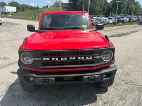 Photos of 2024 Ford Bronco Black Diamond for sale in Overland Park, KS at Acura of Overland Park