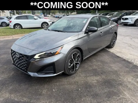 Gray 2024 Nissan Altima 2.5 SR for sale in Overland Park, KS