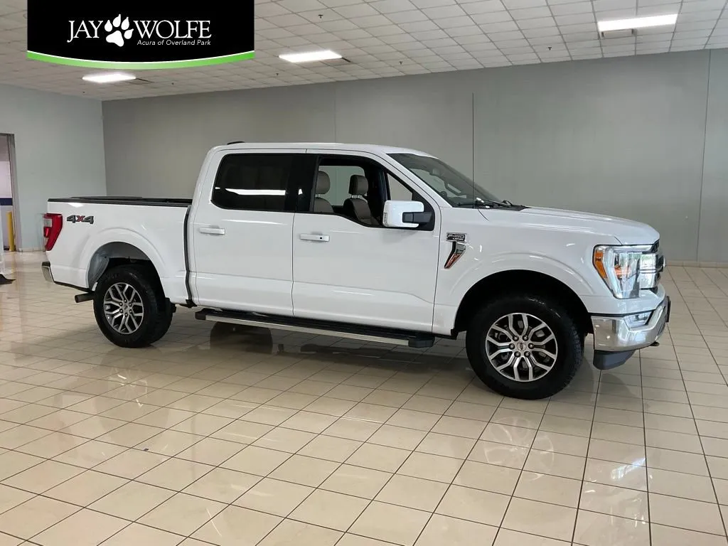 White 2021 Ford F-150 LARIAT for sale in Overland Park, KS