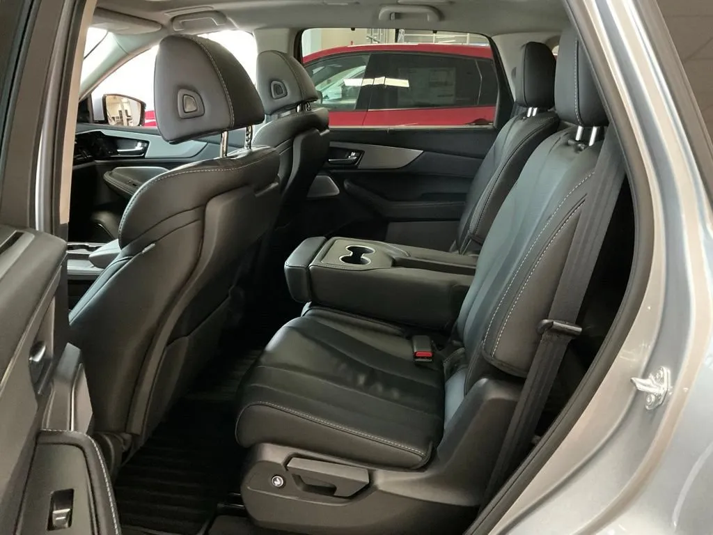 Acura MDX photo 25