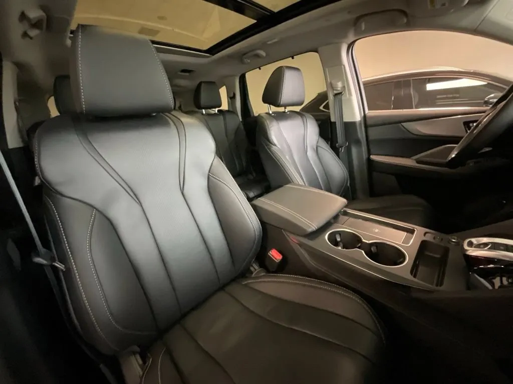 Acura MDX photo 22