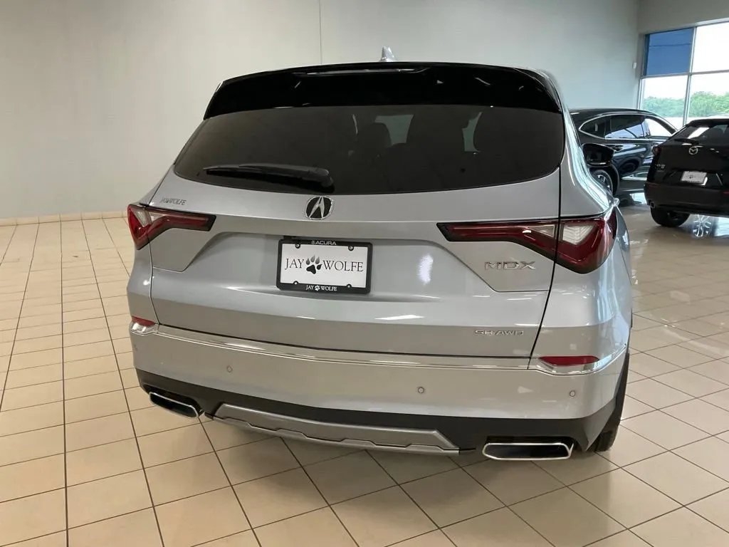 Acura MDX photo 6